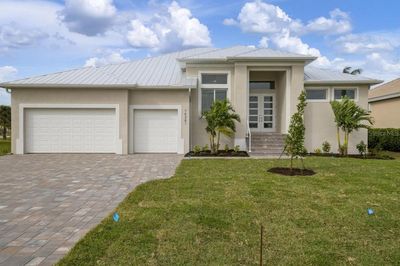 16381 Cape Horn Boulevard, House other with 3 bedrooms, 2 bathrooms and null parking in Punta Gorda FL | Image 2