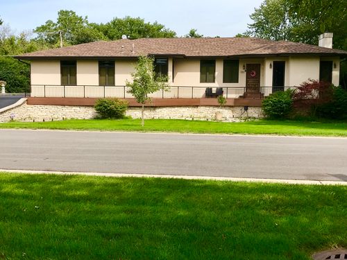 1S701 Eisenhower Rd, Oakbrook Terrace, IL, 60181-4404 | Card Image