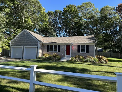 9 Victory Ln, South Yarmouth, MA, 02664-4136 | Card Image