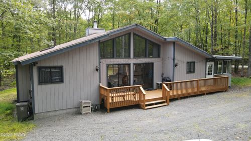 800 Bluestone Ct N, Lords Valley, PA, 18428 | Card Image