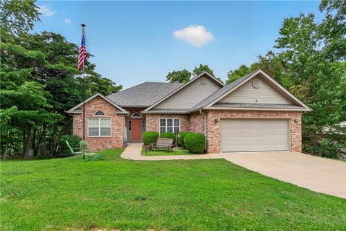 1 Webb Ln, Bella Vista, AR, 72714-2607 | Card Image