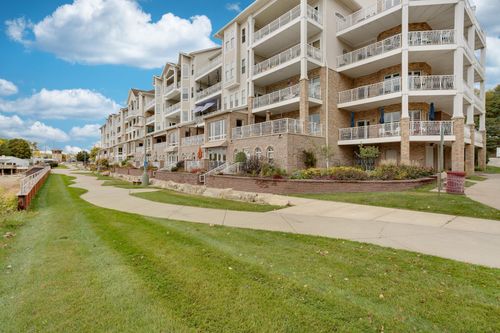 314-150 Front St N, Prescott, WI, 54021-1758 | Card Image