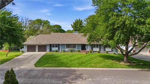 10504 64th Ter, Raytown, MO, 64133-5313 | Card Image