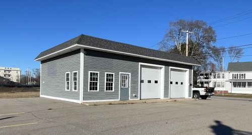 20 Summer St, Rochester, NH, 03867-1432 | Card Image