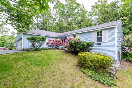 11 Penny Ln, Laconia, NH, 03246-3915 | Card Image