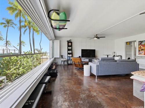 207-2895 Kalakaua Ave, Honolulu, HI, 96815-4004 | Card Image