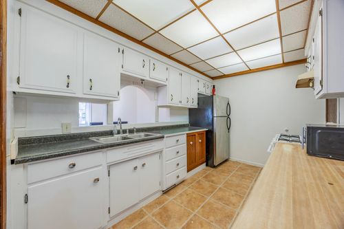 3905 Reservoir Blvd, Columbia Heights, MN, 55421-4034 | Card Image