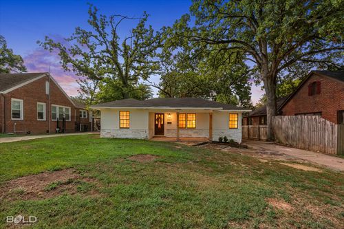 547 Forest Ave, Shreveport, LA, 71104-4403 | Card Image