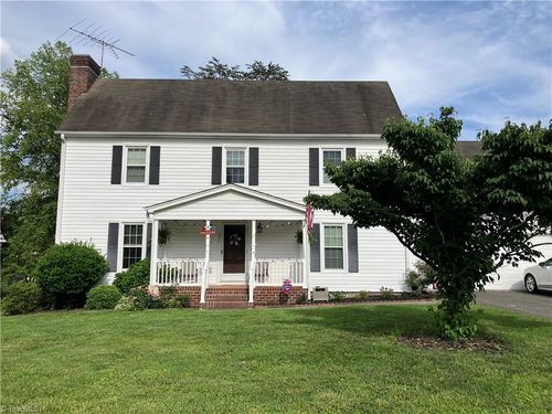 1694 Woodbury Ln, Mount Airy, NC, 27030-3078 | Card Image