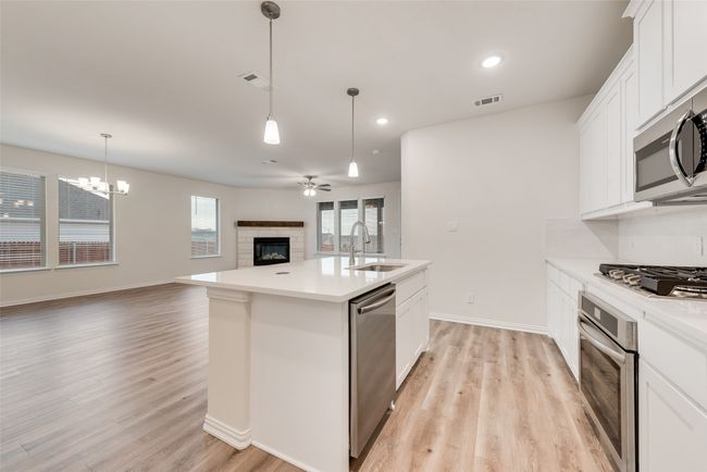1405 Cedar Trl, House other with 4 bedrooms, 4 bathrooms and null parking in Azle TX | Image 11