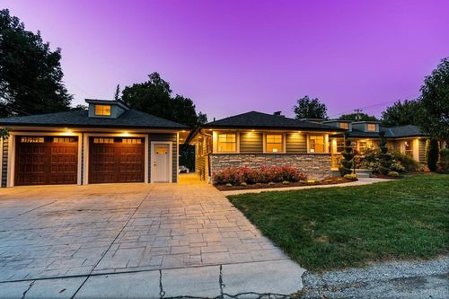 10 Roxbury Road, Maple Bluff, WI, 53704 | Card Image