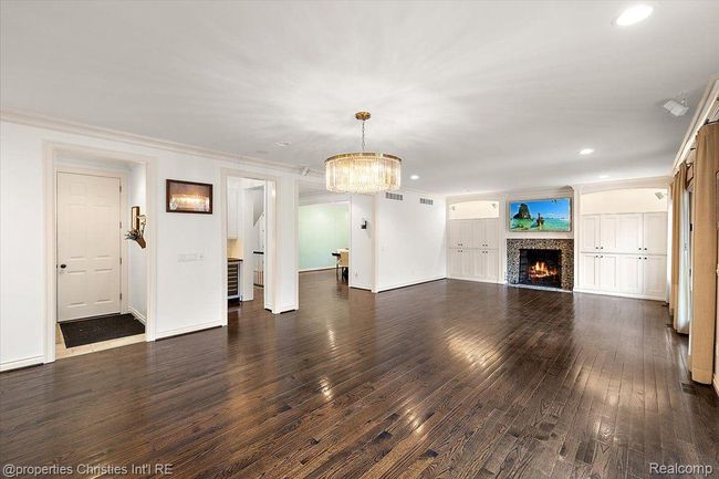699 Abbey St, House other with 4 bedrooms, 6 bathrooms and null parking in Birmingham MI | Image 9