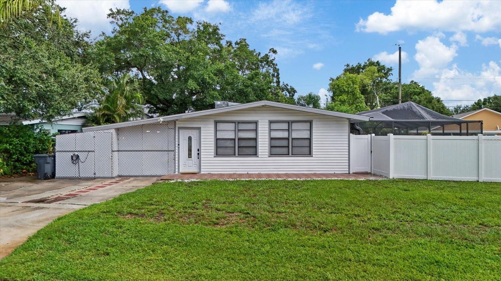 Clifton St, Tampa, FL 33614