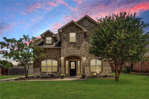 208 Cobblestone Circle, Red Oak, TX, 75154 | Card Image