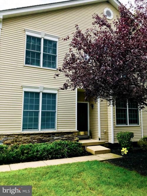 22 Nestlewood Way, Princeton, NJ, 08540-6131 | Card Image