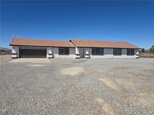 3950 S Rainbow Ave, Pahrump, NV, 89048-9407 | Card Image