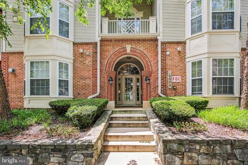 16-202-18808 Sparkling Water Dr, GERMANTOWN, MD, 20874 | Card Image