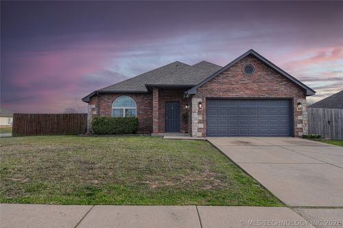 3309 Irvington St, Broken Arrow, OK, 74014-8724 | Card Image