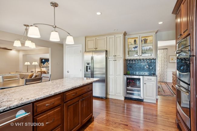 6479 Bannister Ct, House other with 4 bedrooms, 3 bathrooms and 2 parking in Lisle IL | Image 7