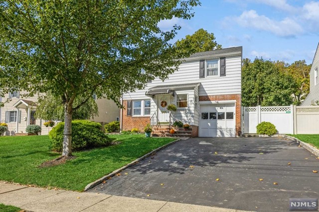 Hillside Ave, Cedar Grove, NJ 07009