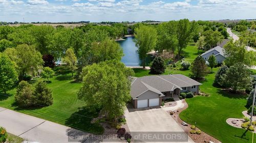 303 Island Dr, Doniphan, NE, 68832-1703 | Card Image