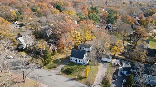 29 Broad St, Plainville, MA, 02762-1926 | Card Image