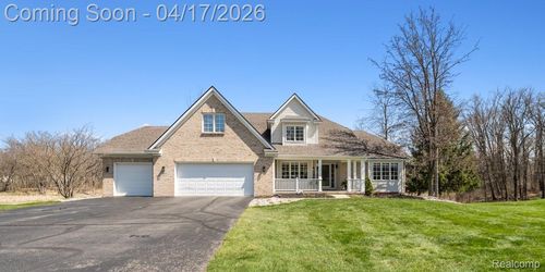 385 Tortoise Dr, Howell, MI, 48843-6997 | Card Image