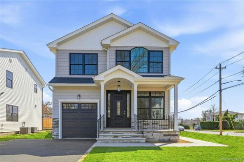 3380 Woodward Ave, Wantagh, NY, 11793-4032 | Card Image