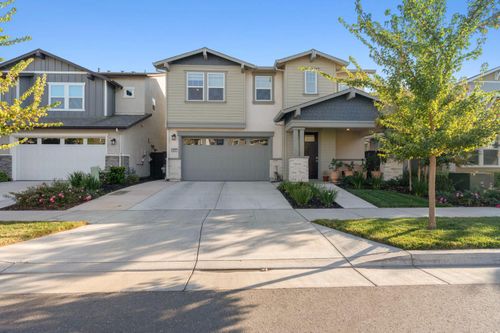 2667 Alcove Way, Sacramento, CA, 95833-4467 | Card Image
