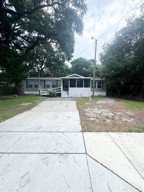 1002 Mills Ave, Pensacola, FL, 32507-3039 | Card Image