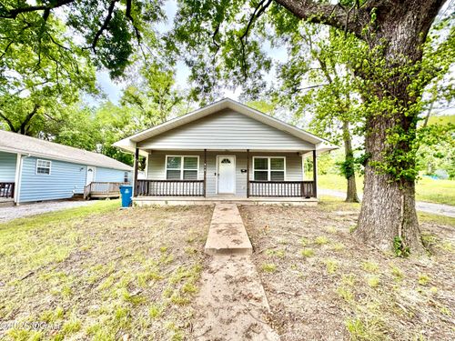 414 N Cox Avenue, Joplin, MO, 64801 | Card Image