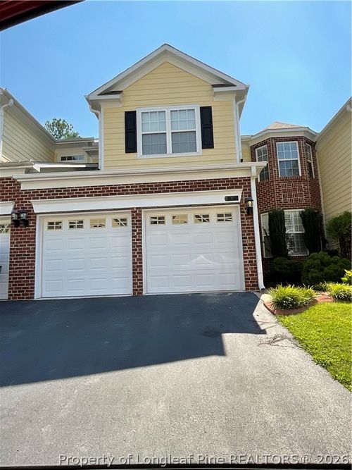 67 Hawk Ridge Dr, Spring Lake, NC, 28390-7050 | Card Image