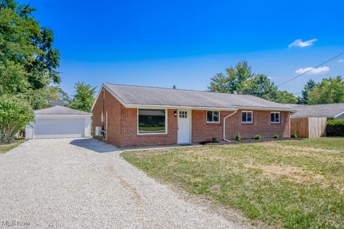 1429 Brookdale Ln, Kent, OH, 44240-6513 | Card Image