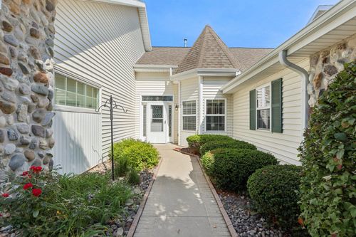 5627 Steeplechase Drive, Westport, WI, 53597 | Card Image