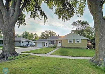 6th St, Moorhead, MN 56560