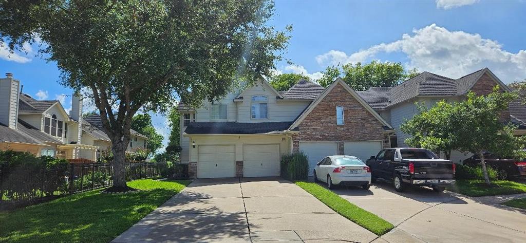 Ridge Wood Ln, Sugar Land, TX 77479