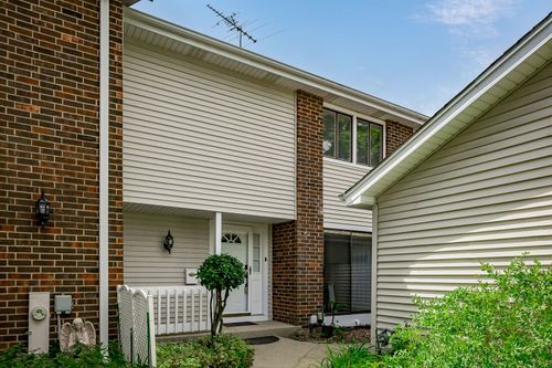 289-30W289 Pinehurst Dr, Naperville, IL, 60563-0719 | Card Image