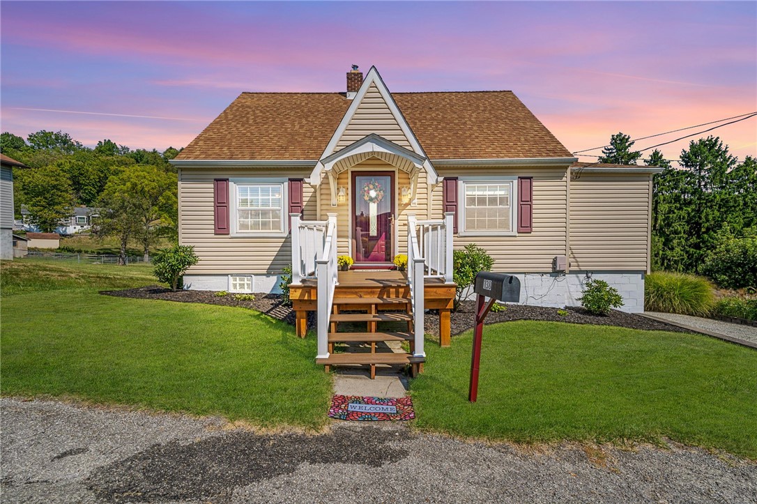 Glenn Ave, Jeannette, PA 15644