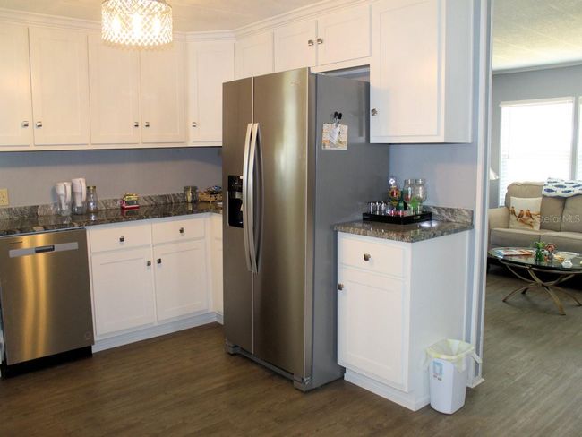 41 Palm Forest Dr, House other with 2 bedrooms, 2 bathrooms and null parking in LARGO FL | Image 4