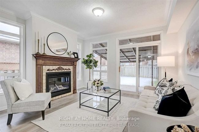 28 Delfire St, House attached with 4 bedrooms, 5 bathrooms and 2 parking in Vaughan ON | Image 15