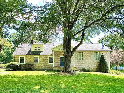 1465 Warner Rd, Hubbard, OH, 44425-2732 | Card Image