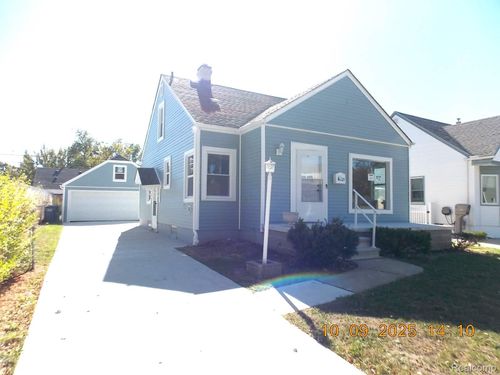 1453 Buckingham Ave, Lincoln Park, MI, 48146-3387 | Card Image