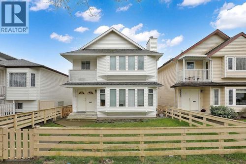 3538 Napier St, Vancouver, BC, V5K2X7 | Card Image