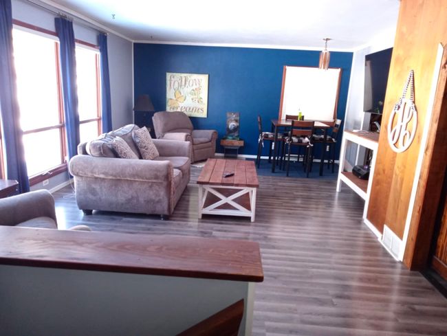987 Valley View Drive, Home with 3 bedrooms, 2 bathrooms and null parking in RICHLAND CENTER WI | Image 7
