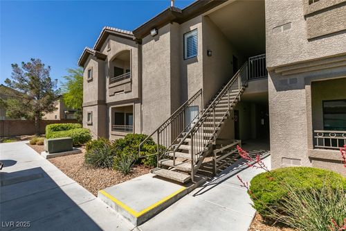 2001-8250 N Grand Canyon Dr, Las Vegas, NV, 89166-3725 | Card Image