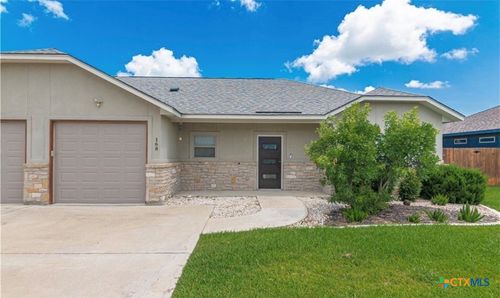 168 Navarro Xing, Seguin, TX, 78155-3016 | Card Image