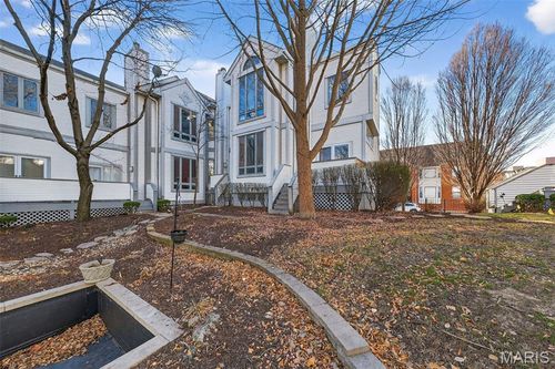 28 Columbus Square Dr, Saint Louis, MO, 63101-2746 | Card Image
