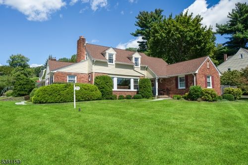 71 Reservoir Ave, Dover, NJ, 07801-4847 | Card Image