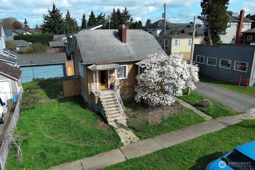 2209 21st St, Everett, WA, 98201-2460 | Card Image