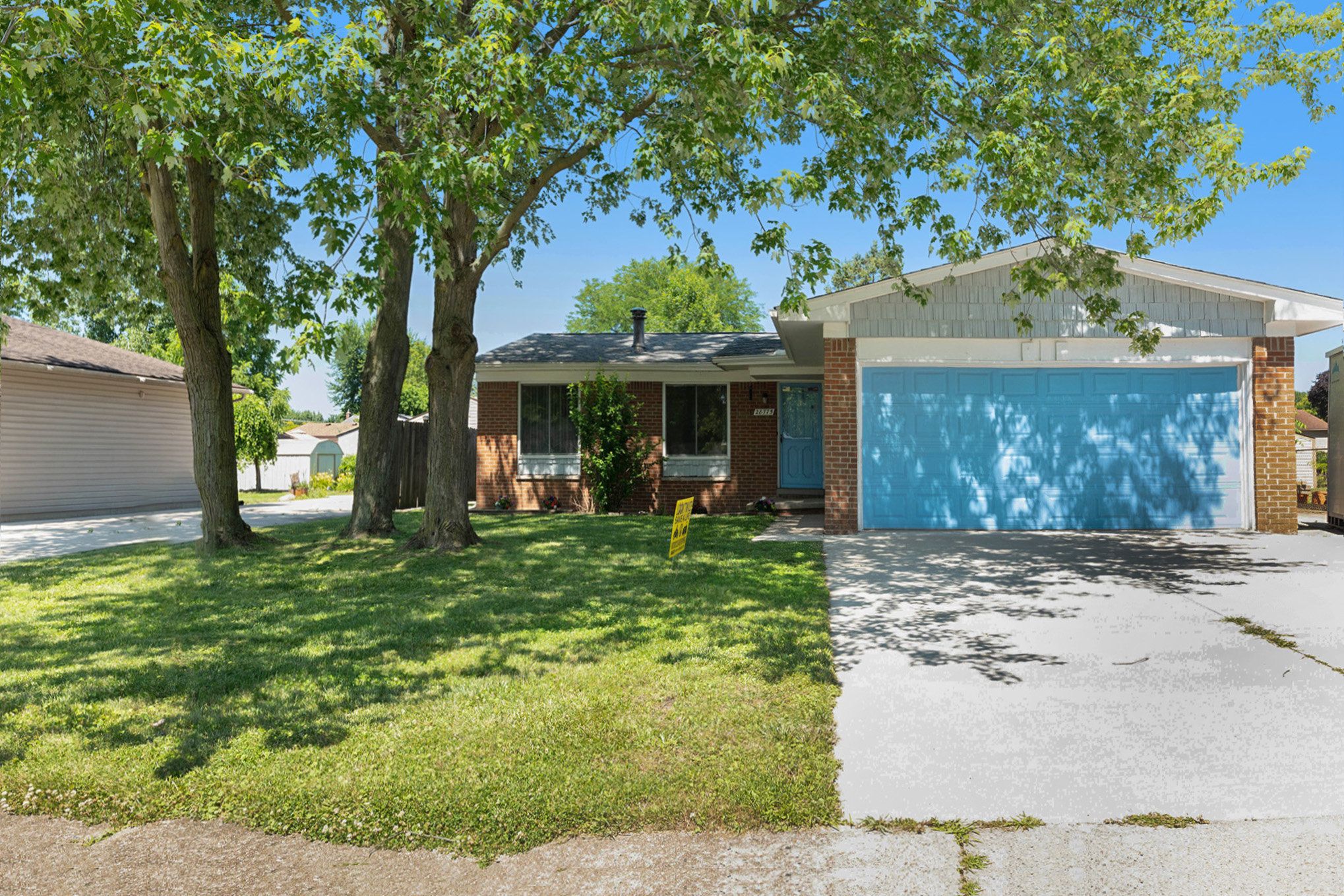 Apollo Dr, Chesterfield, MI 48047